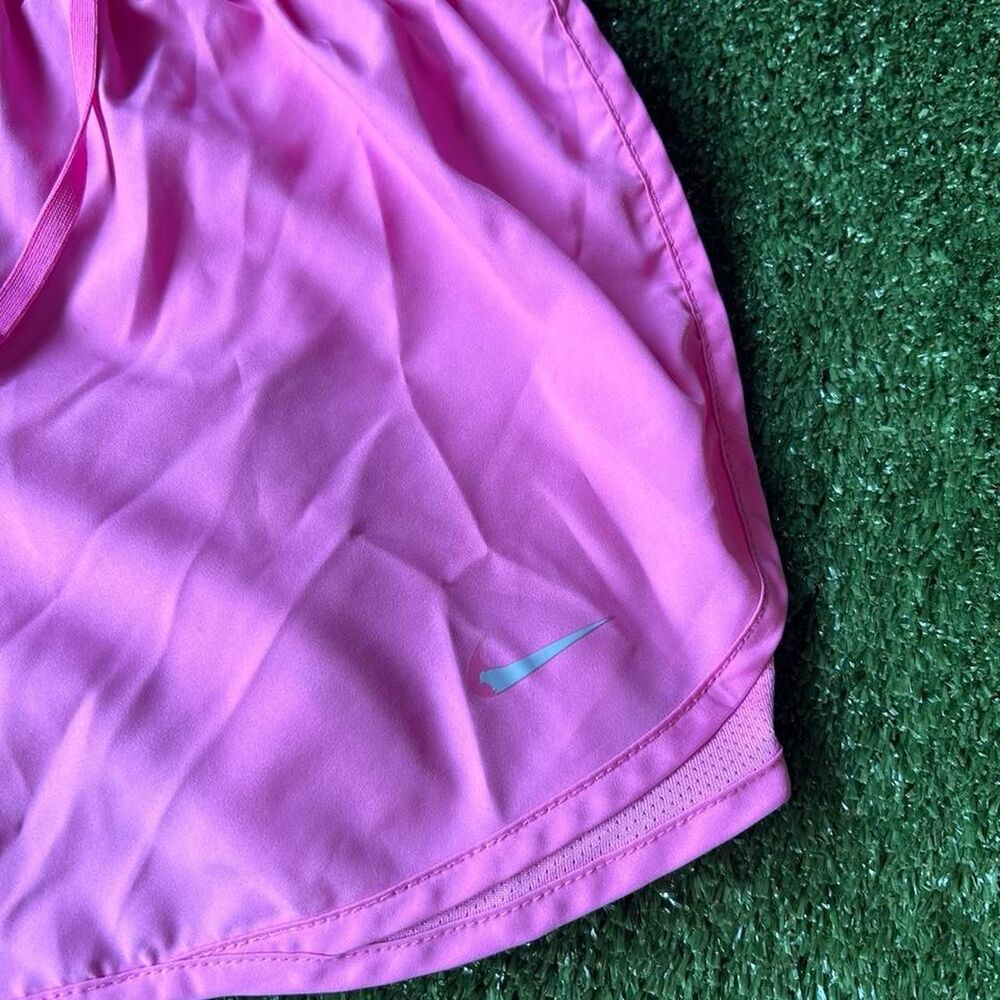 Nike Women's Pink Shorts - Picture 4 of 8